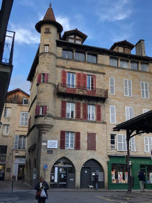 Chez Sophie Et Gege. Maison De Ville, Deux Chambres, De Plain-Pied Figeac Exterior photo